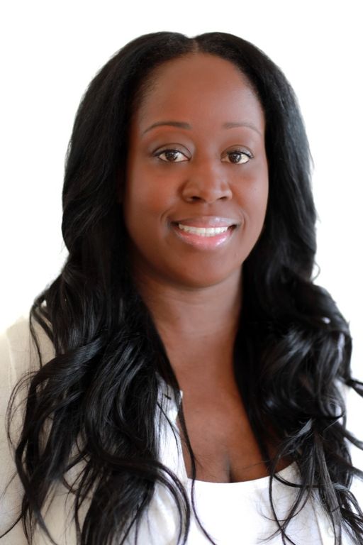 Akilah Williams, Sales Associate with Coldwell Banker Realty